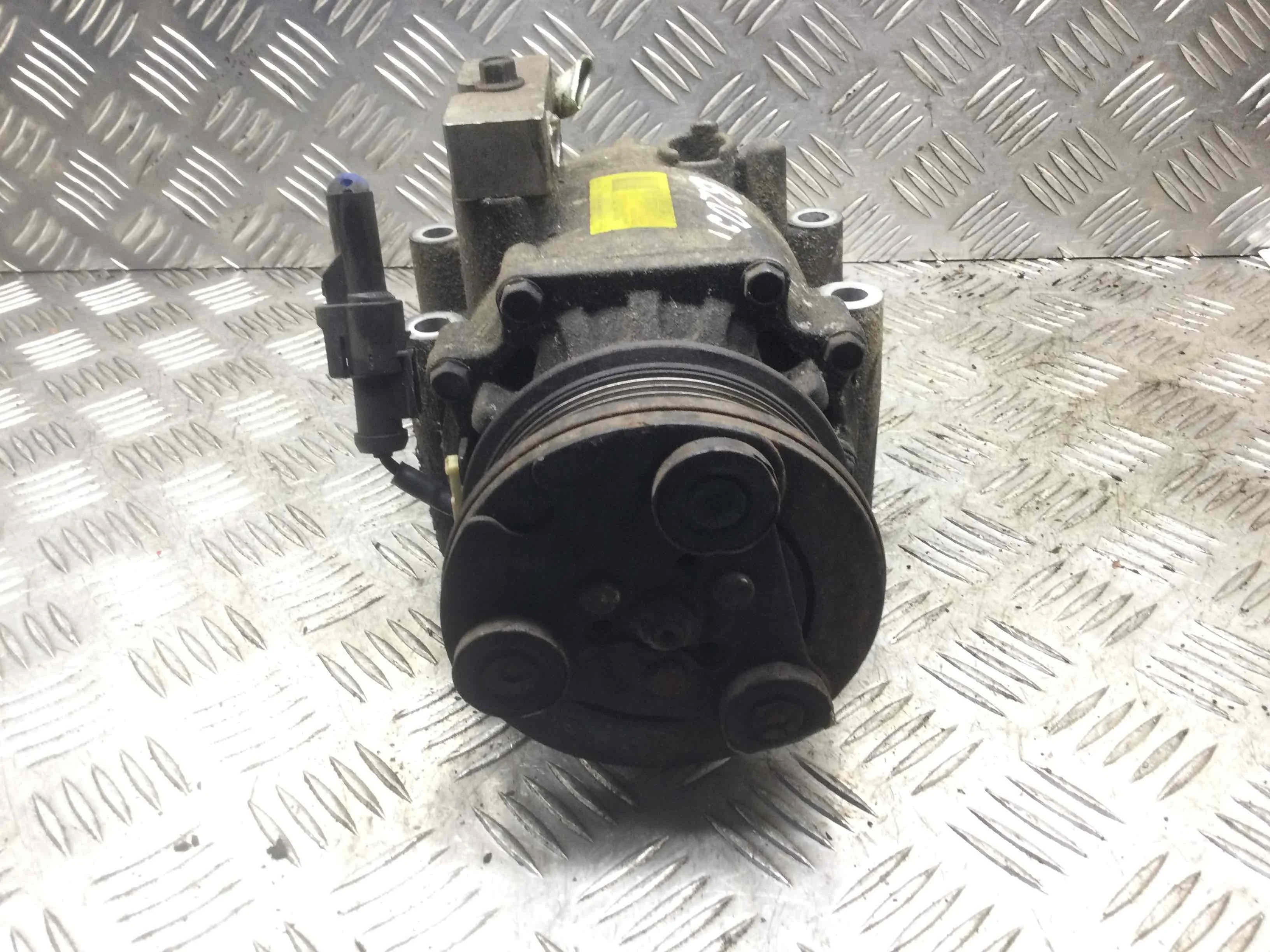 Компрессор кондиционера Ford Mondeo Mondeo III 2000 - 2007 бензин 1.8 i Механика Седан