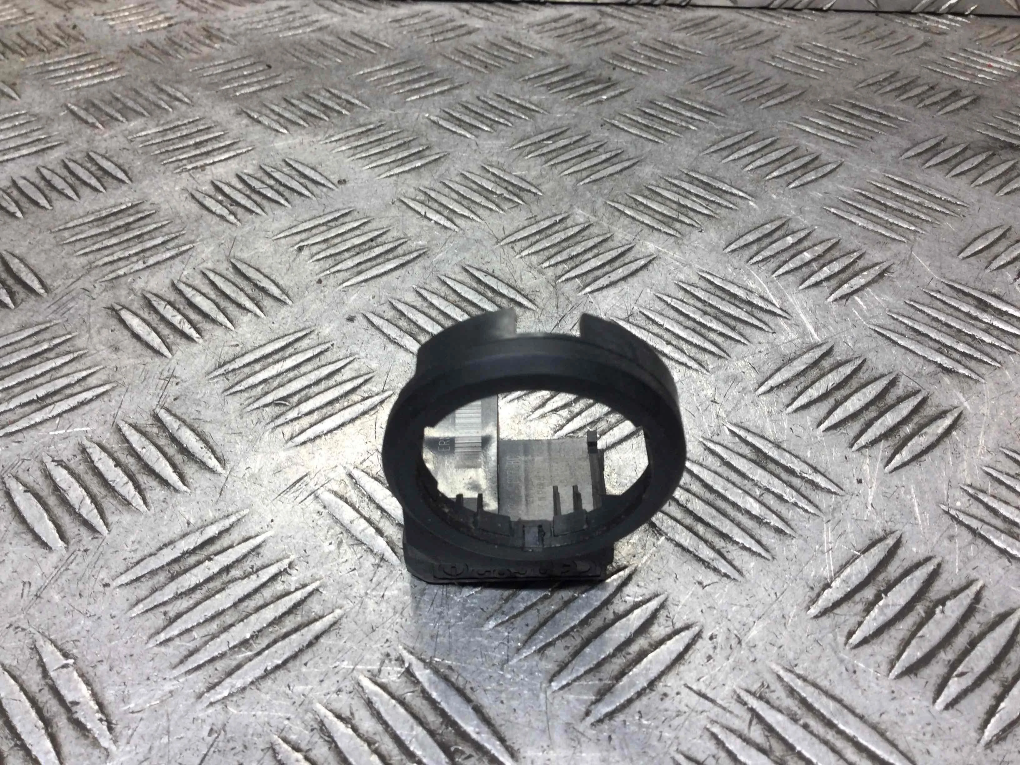 Антенна Ford C-MAX 1 поколение (2003-2007) бензин 1.8 i Механика Минивэн