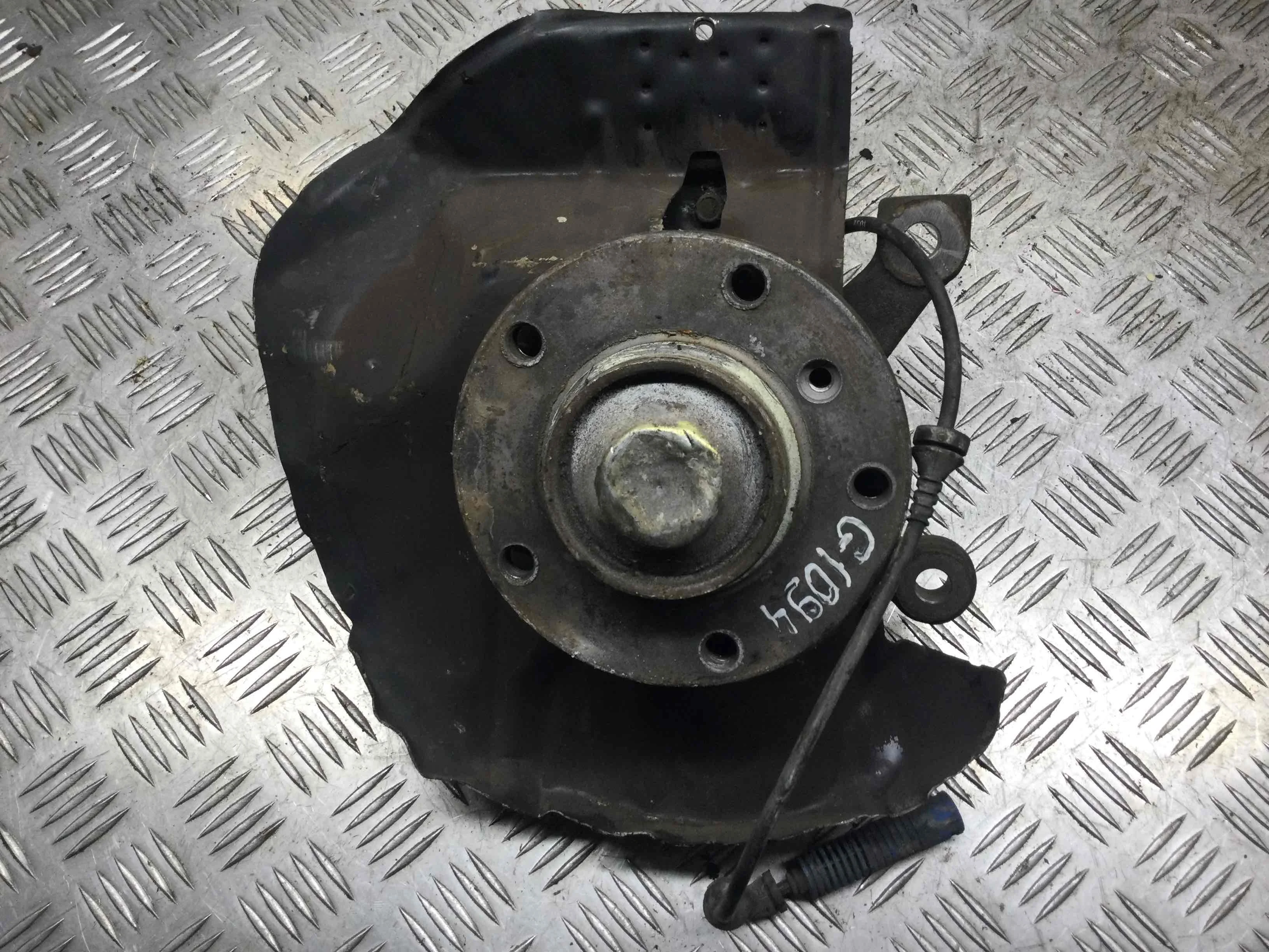 Ступица передняя левая BMW 3-Series 3-Series E46 1998 - 2006 бензин 1.8 i Механика 3-дв, купе