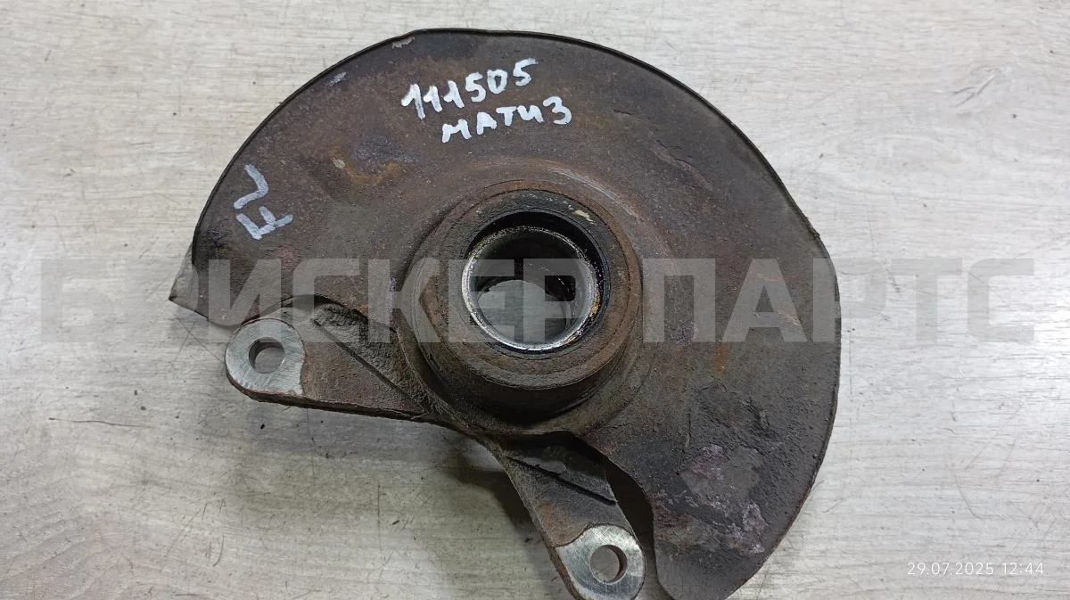 Кулак поворотный лев Дэу Матиз M100, M150