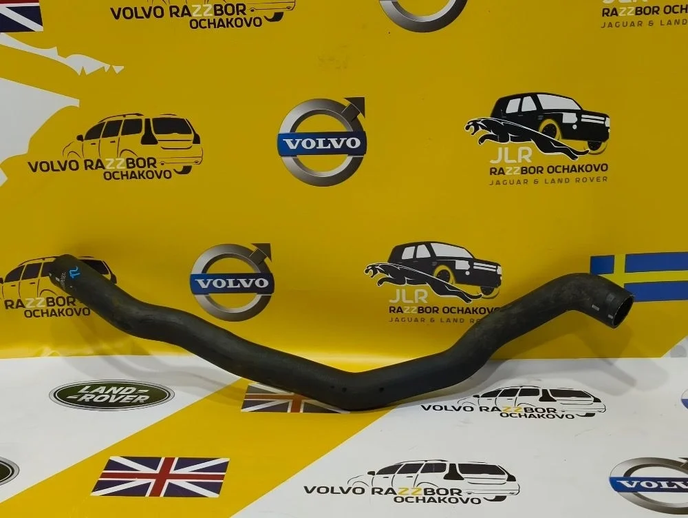 Патрубок радиатора нижний Volvo S60 XC70 V70 S60 I (2000—2004)