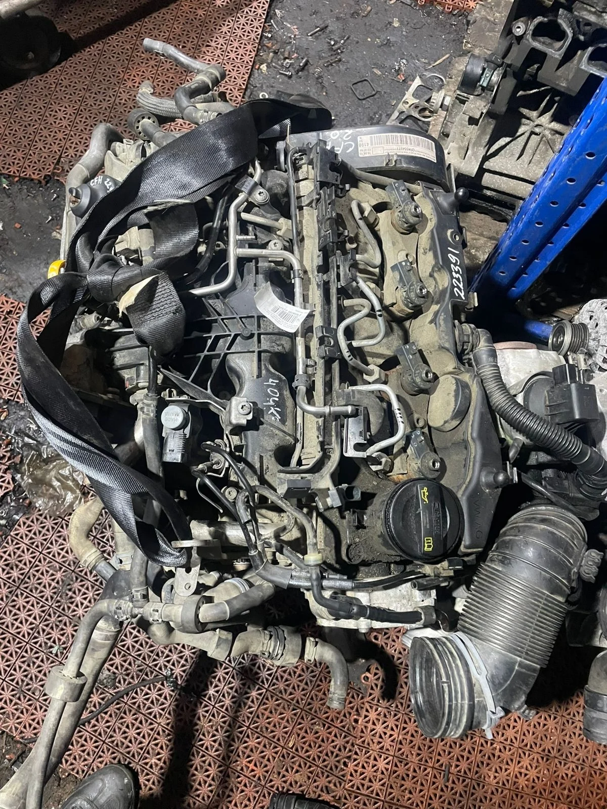 Шланг топливный обратки AUDI A3, SKODA OCTAVIA 1Z, VOLKSWAGEN GOLF 7, PASSAT B7, CADDY 2,0 CFH 2011- б/у A3(2004-2013);OCTAVIA 1Z(2004-2012);GOLF 6(2009-2013);CADDY(2004-2014);PASSAT B7(2011-2015)