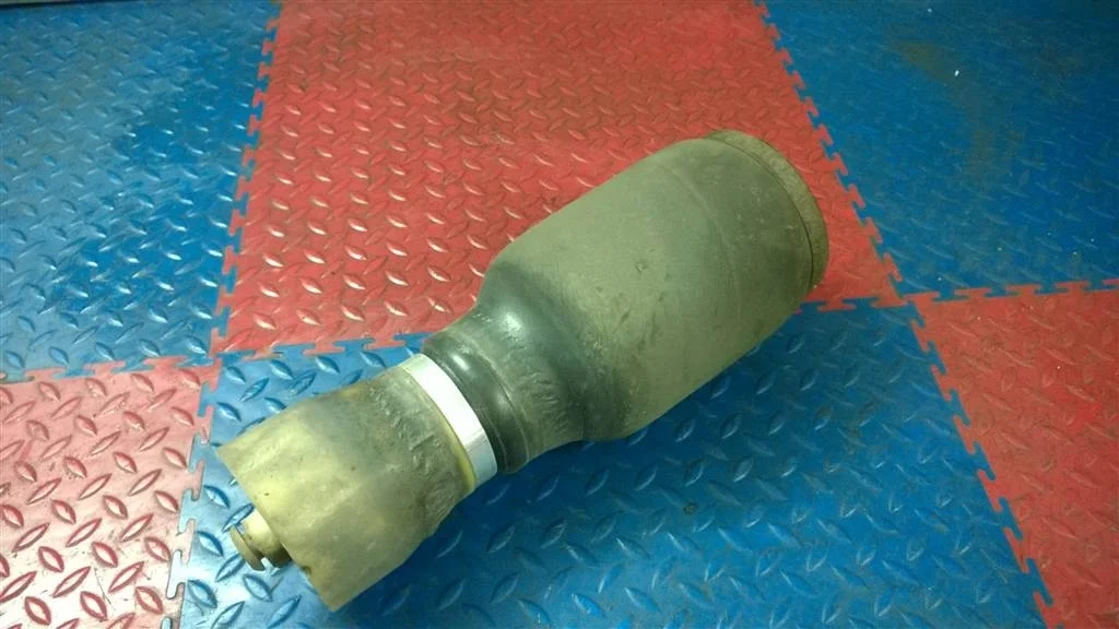 пневмобаллон BMW X5 E53  M54B30 231 лс 3.0i