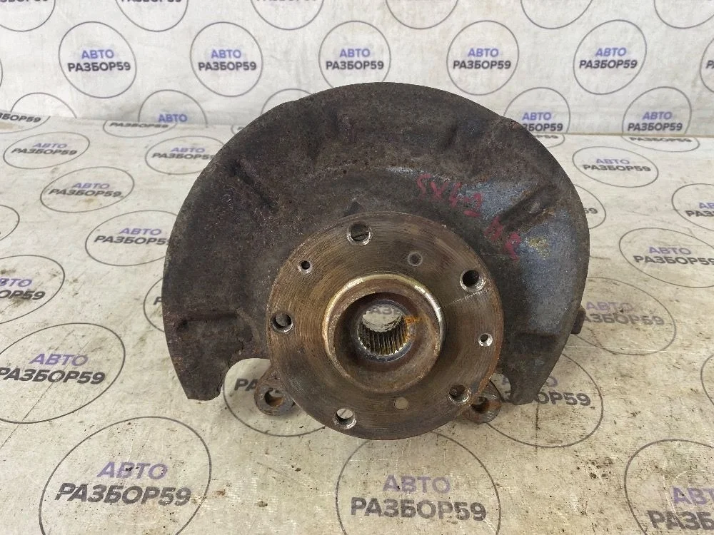 Кулак поворотный передний правый Suzuki SX4 I рестайлинг (2009—2014)