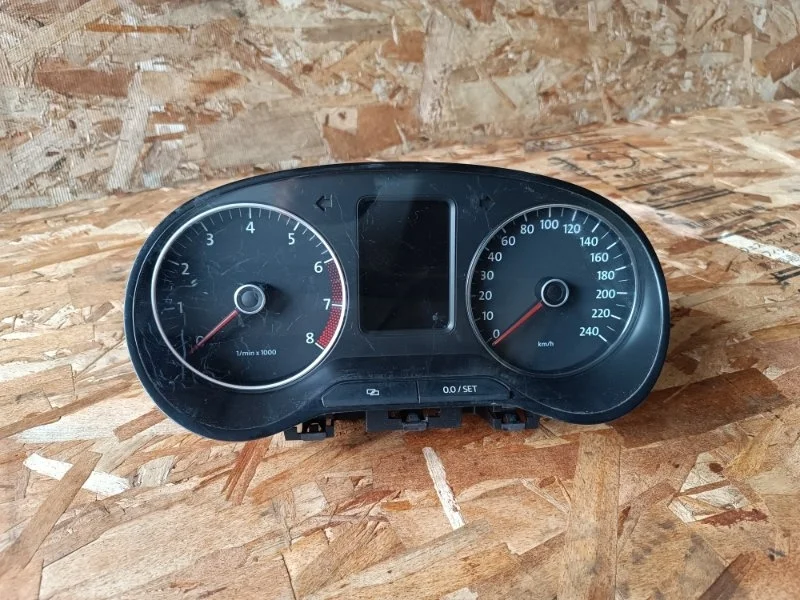 Щиток приборов Volkswagen Polo 2011 6R1