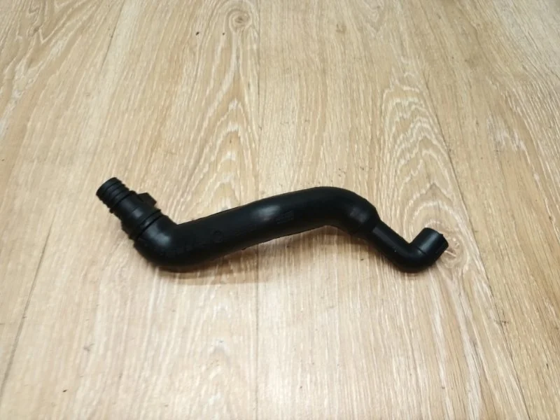 Трубка картерных газов Mercedes ML W163