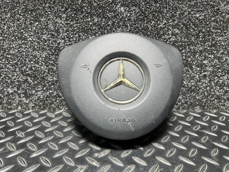 Подушка безопасности в руль Mercedes-Benz E-Klasse 2018 A0008601202 W213 M276