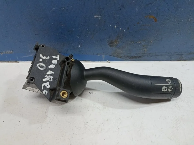 Переключатель подрулевой Volkswagen Touareg 1 2002 - 2010 7L6953503 7L