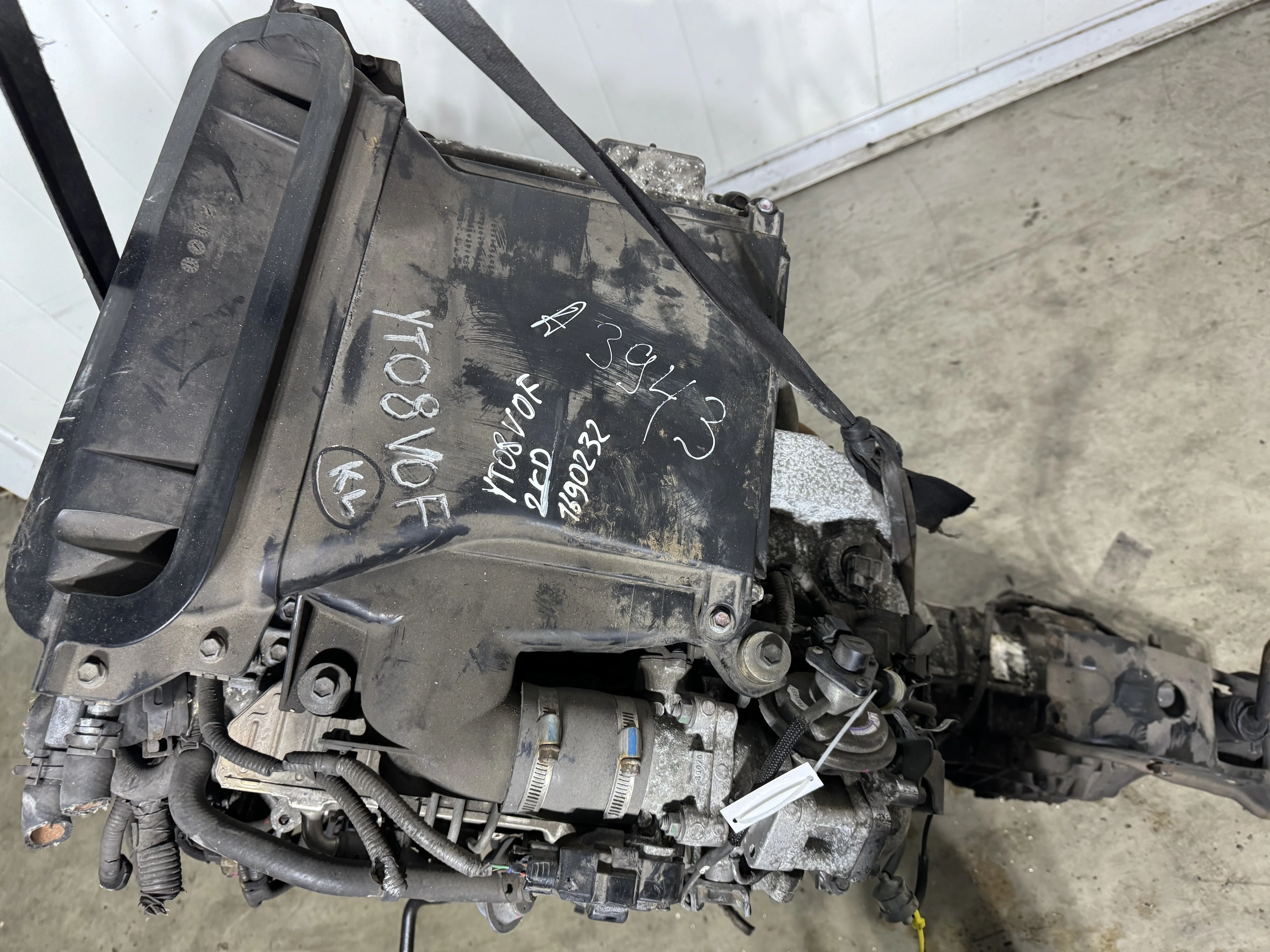 Двигатель Toyota Hiace 2008 2.5 D4D МКПП Полный