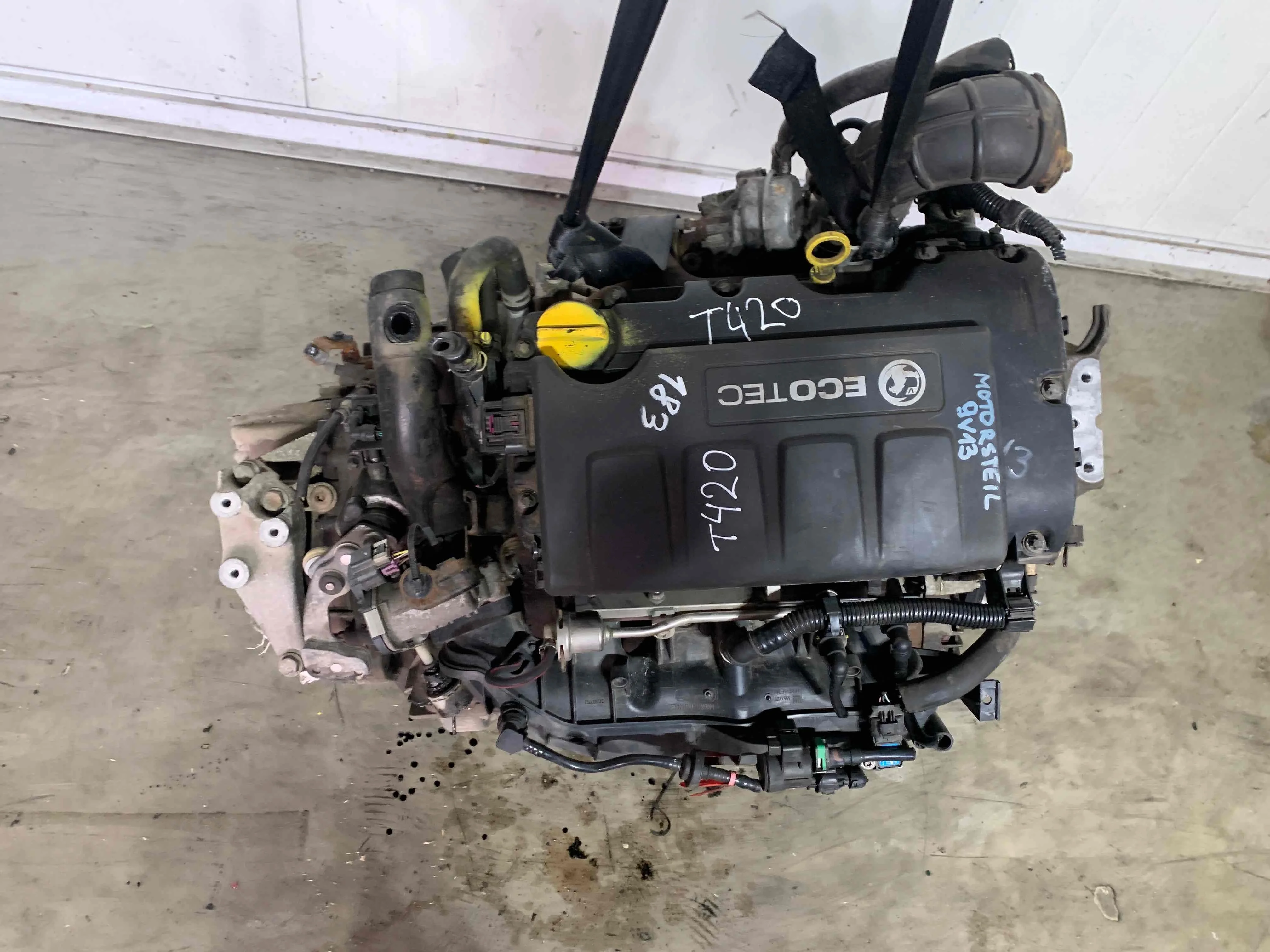 Двигатель Opel Astra 2014 1.4 i МКПП Передний