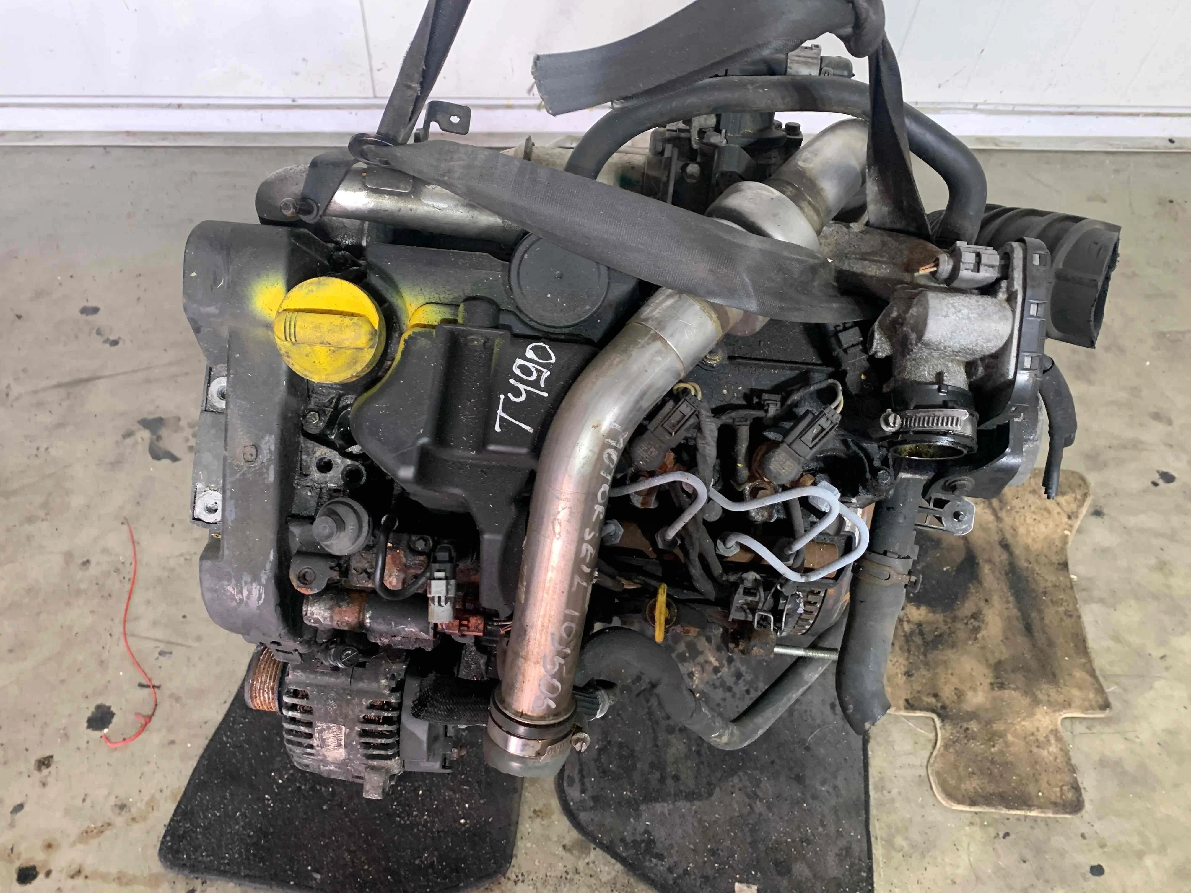 Двигатель Renault Megane 2007 1.5 d  Передний