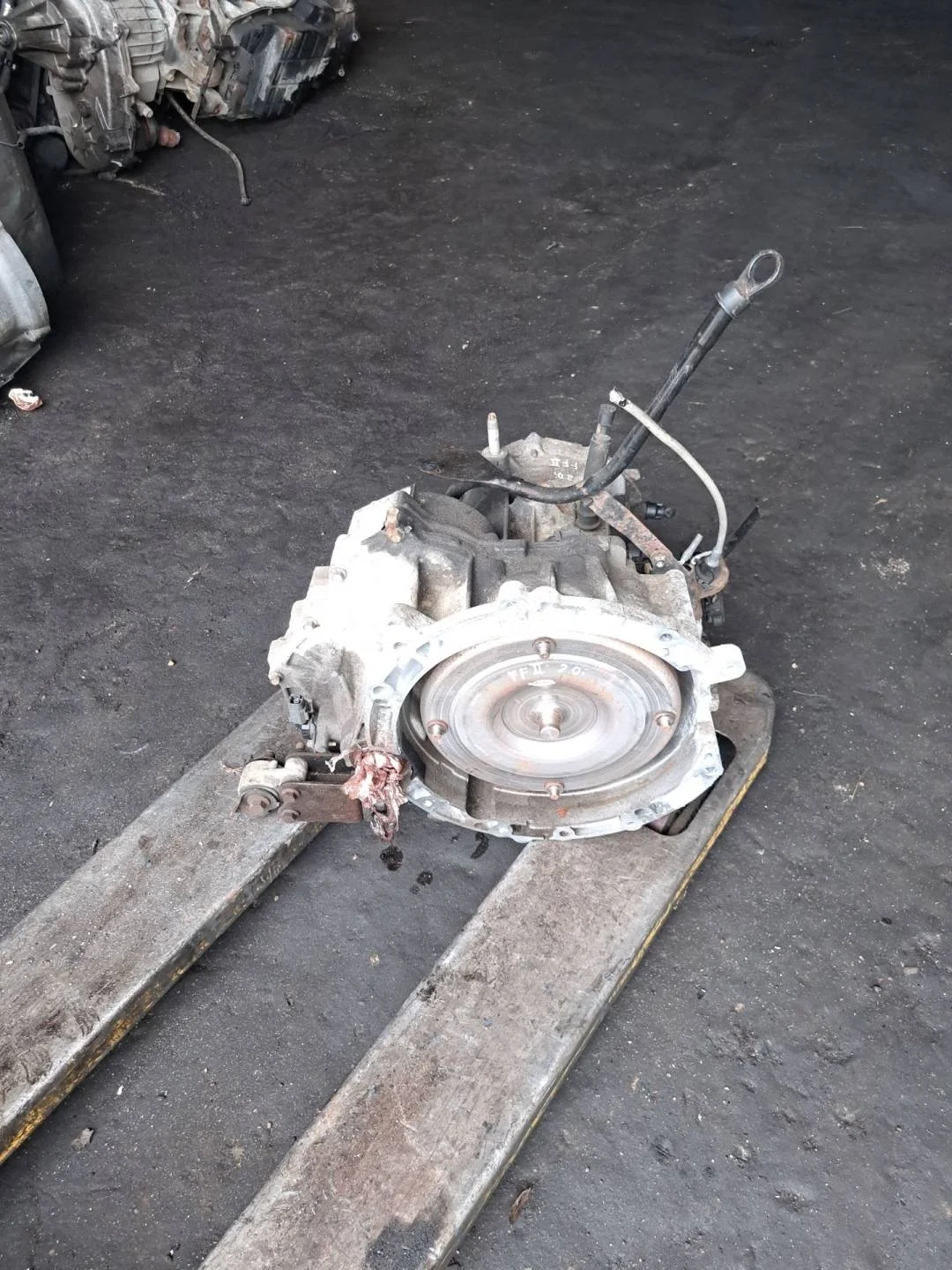 Коробка передач автоматическая (АКПП) 5M5P-7000-AB Ford Focus 2 0.0 0