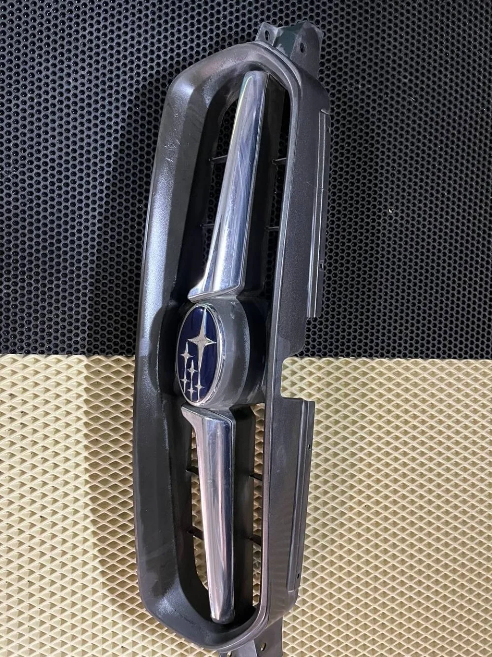 Решетка радиатора Subaru Legacy BL/BP рестайлинг (2006—2009)