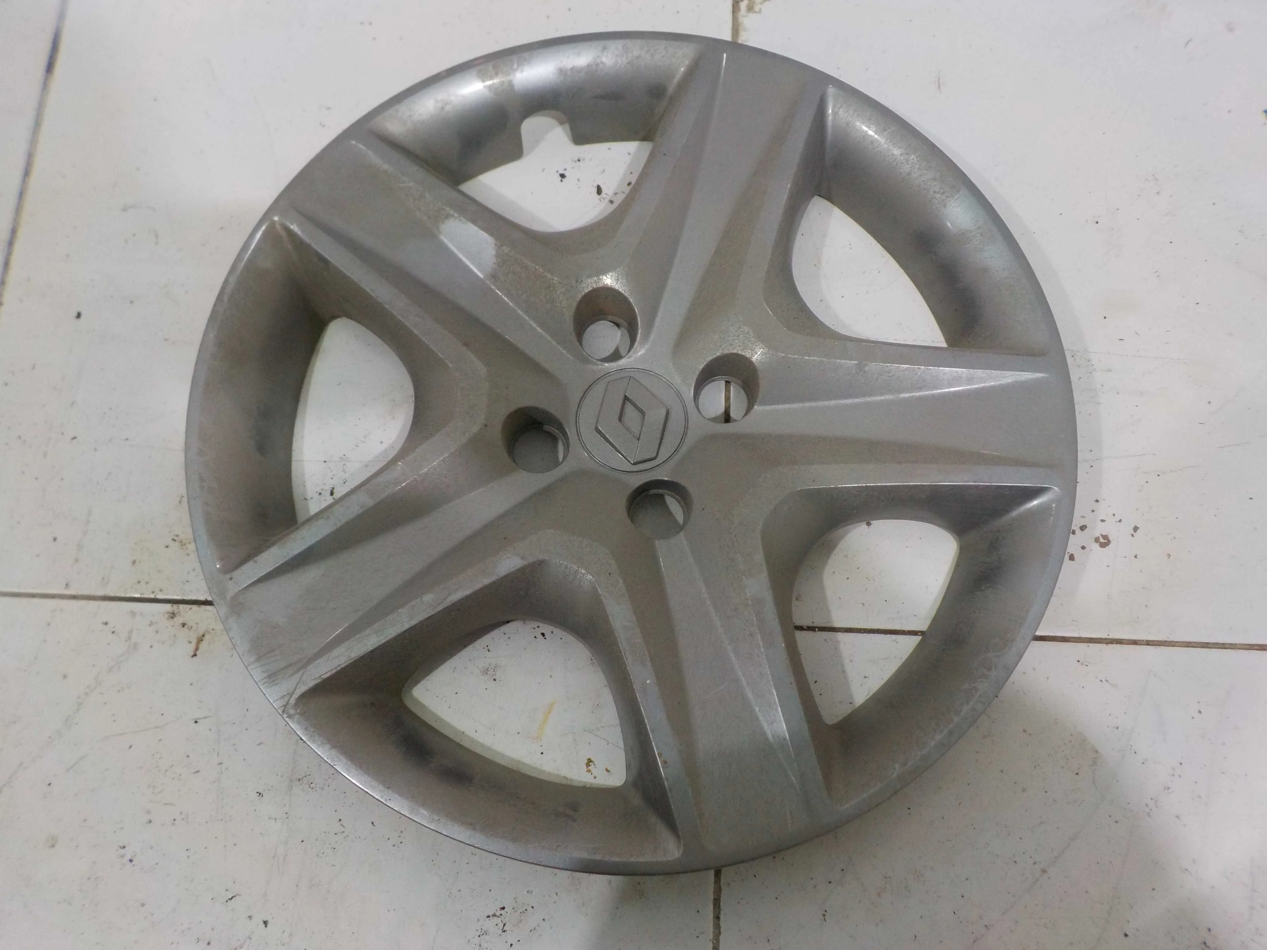 колпак RENAULT SANDERO