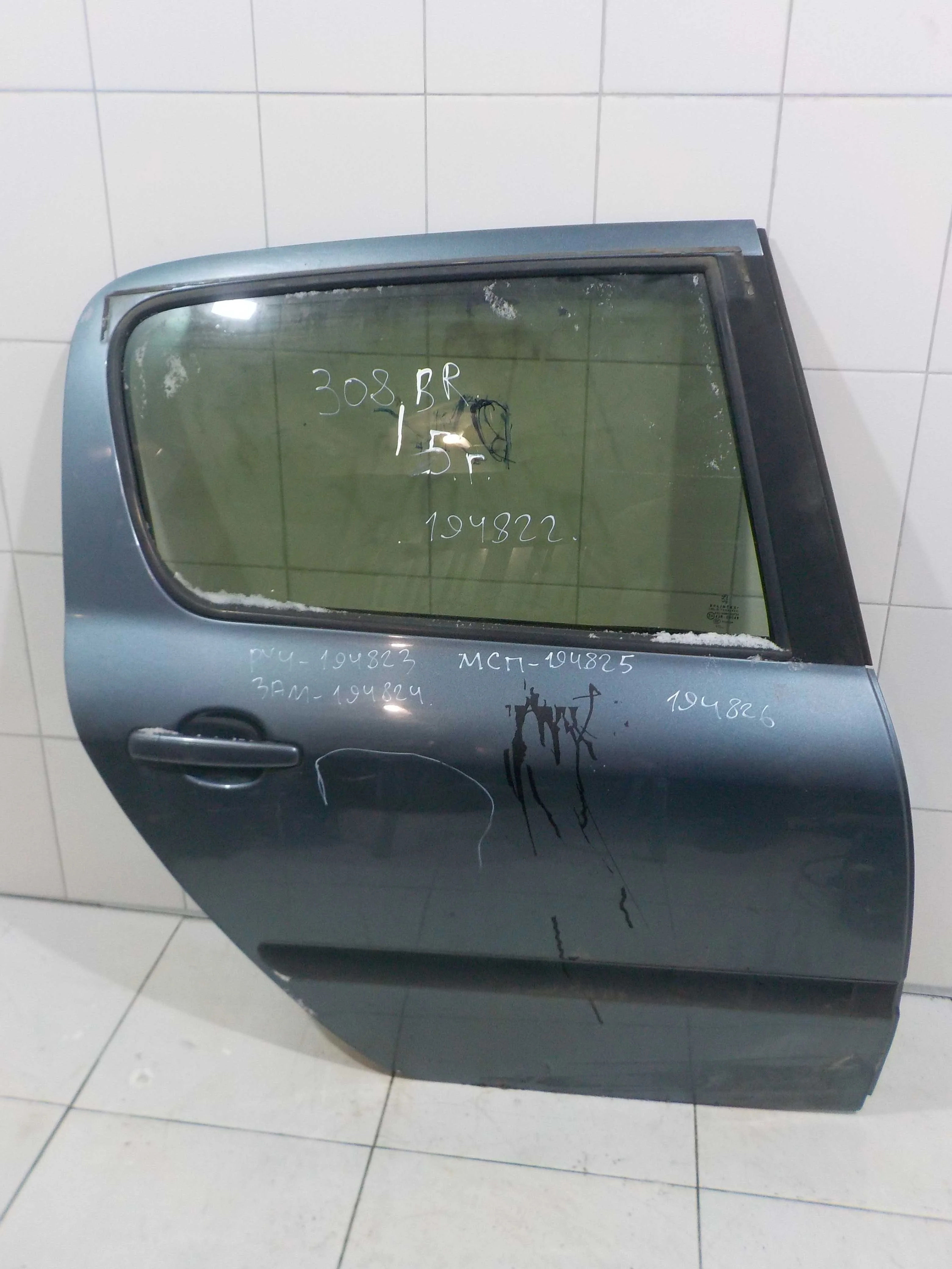 стекло PEUGEOT 307