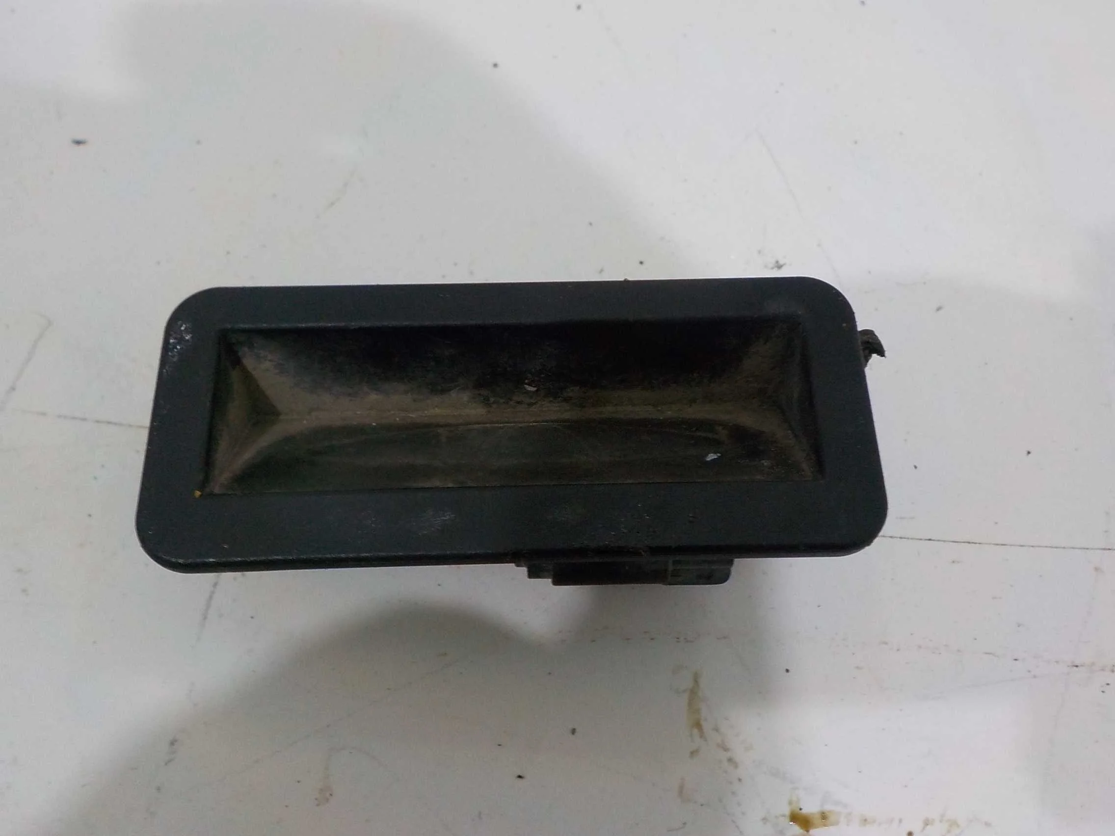 кнопка крышки багажника FORD C-MAX
