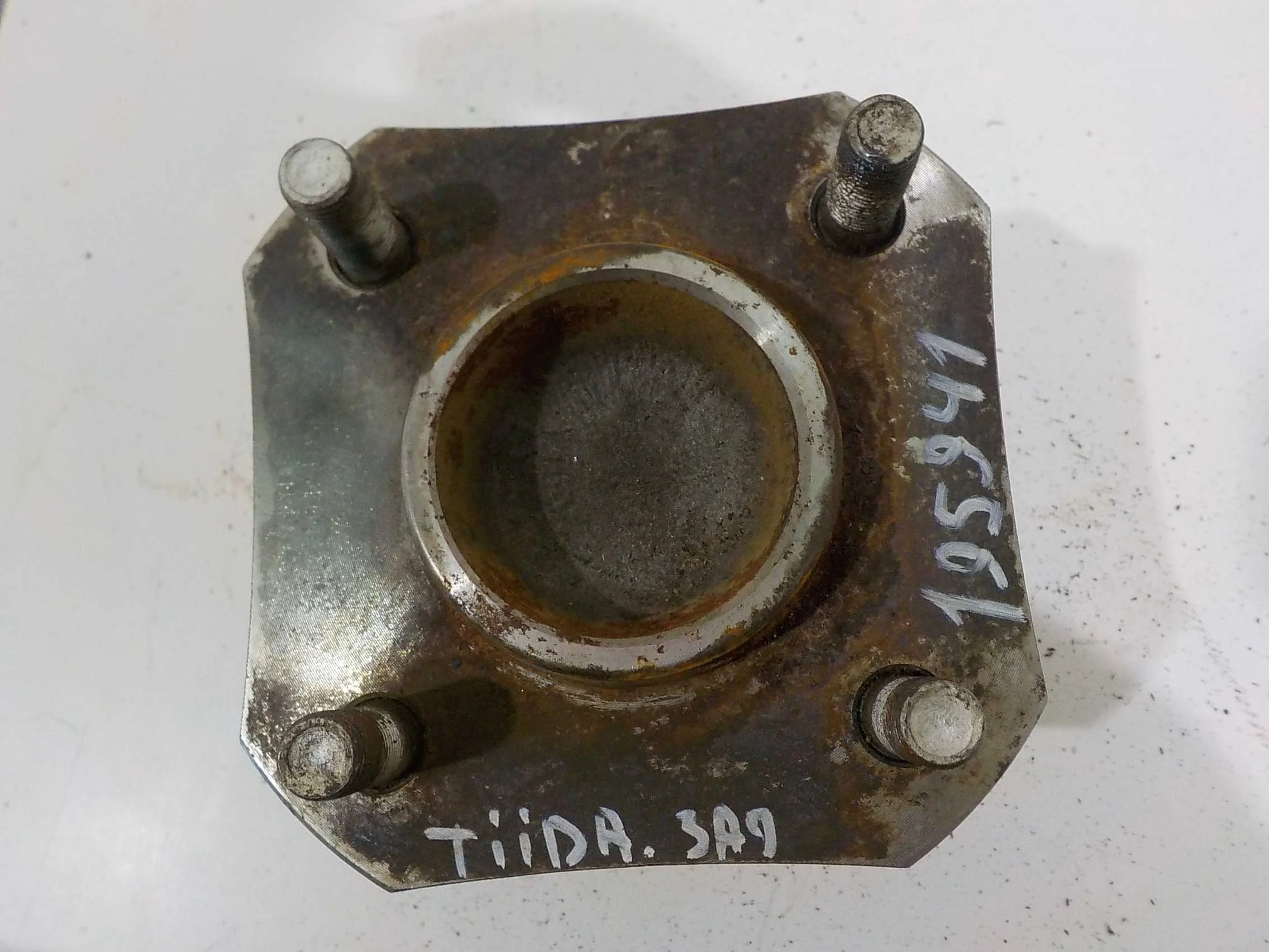 ступица NISSAN TIIDA