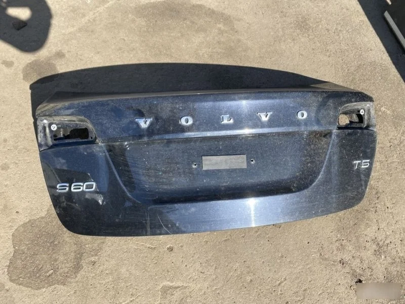Крышка багажника Volvo S60 31395582