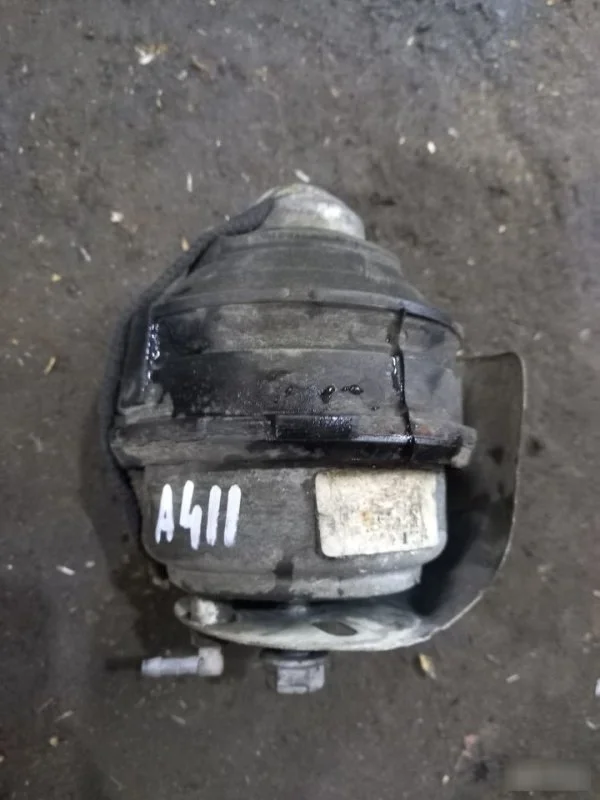 Опора ДВС Volvo S60 30680751