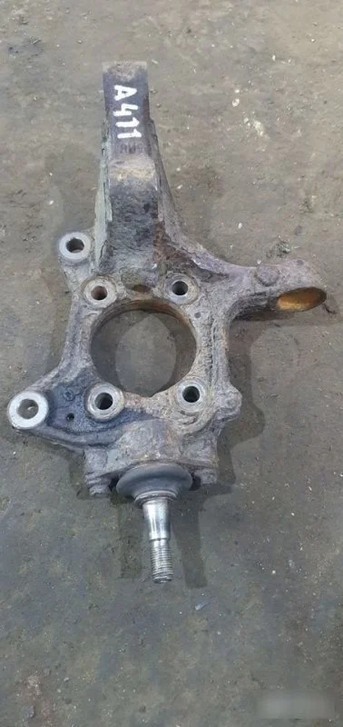 Кулак поворотный Volvo Xc90 31200316, правый