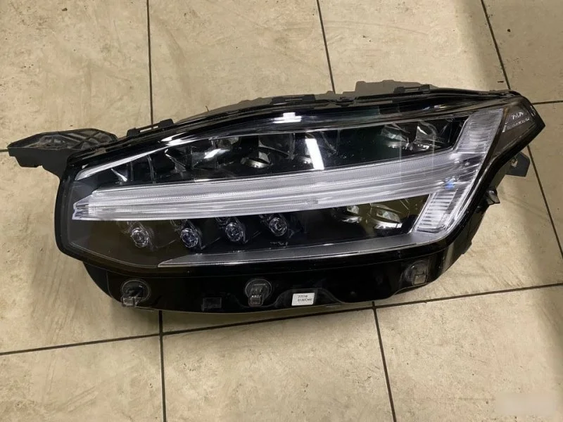 Фара Volvo Xc90 31446880, левая