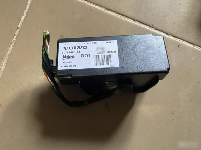 Блок управления Volvo Xc90 30782605