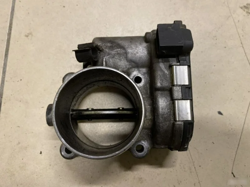 Дроссельная заслонка Volvo 31216665