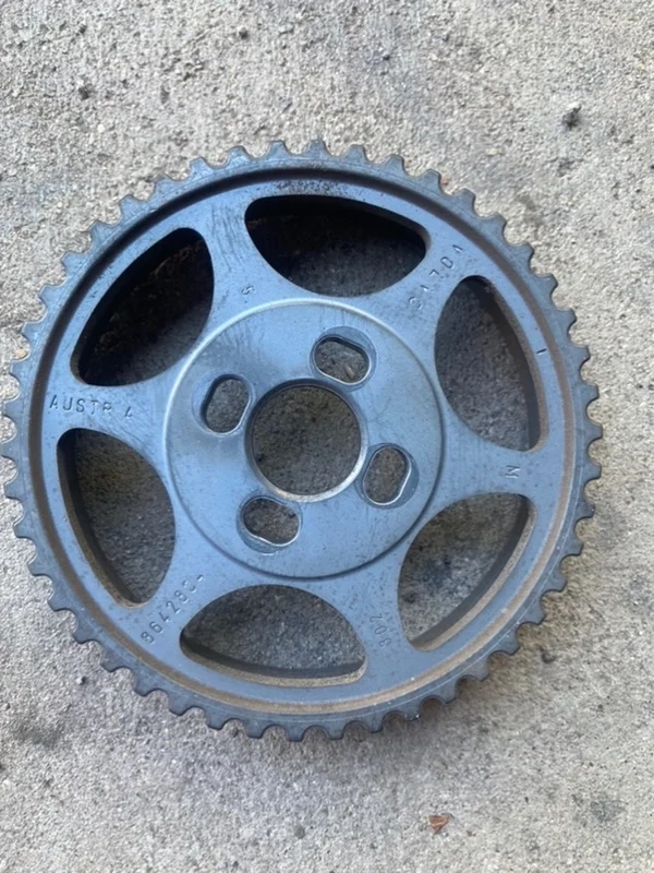 Шестерня распредвала Volvo Xc70 2013 8642804 D5244T15