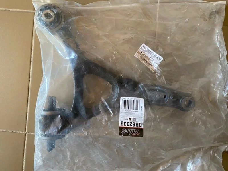 Рычаг подвески Volvo Xc90 DB62333, передний правый