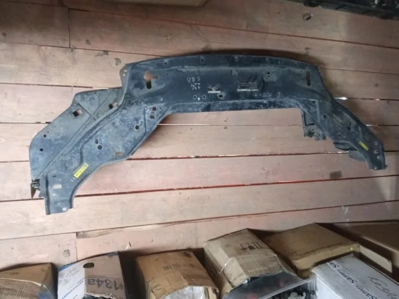 Панель передняя Volvo 31335558