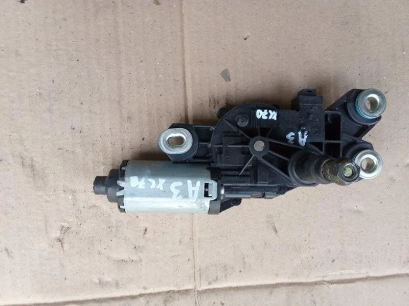 Моторчик стеклоочистителя Volvo Xc70 2013 31290787 D5244T15, задний