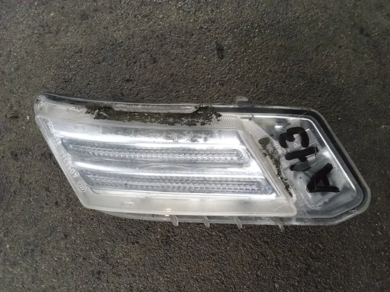 Дневной ходовой огонь Volvo Xc60 2011 31290873 D5244T10, передний левый