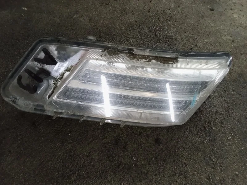 Дневной ходовой огонь Volvo Xc60 2011 31290874 D5244T10, правый