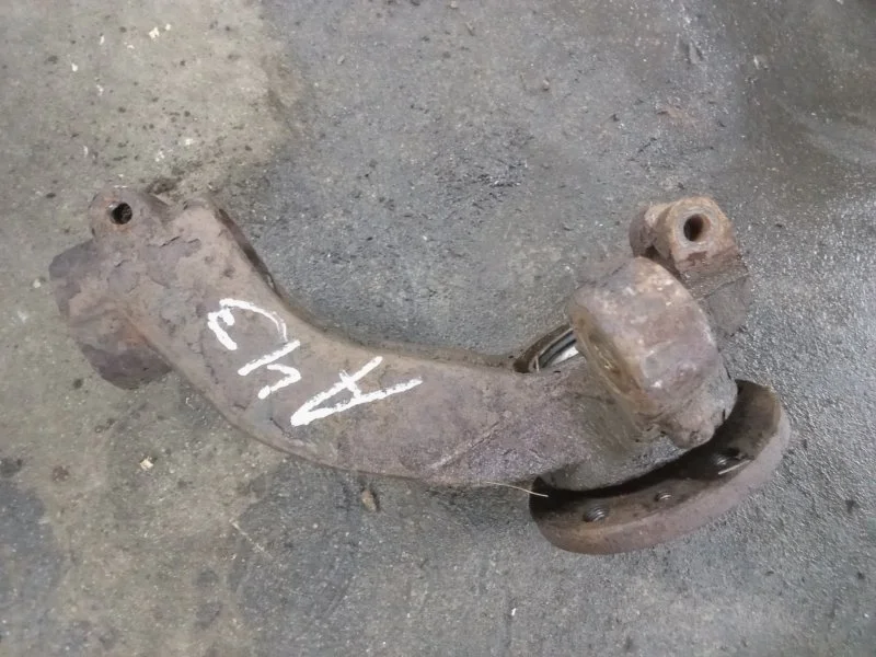 Кулак поворотный Volvo Xc60 2011 31277360 D5244T10, передний левый