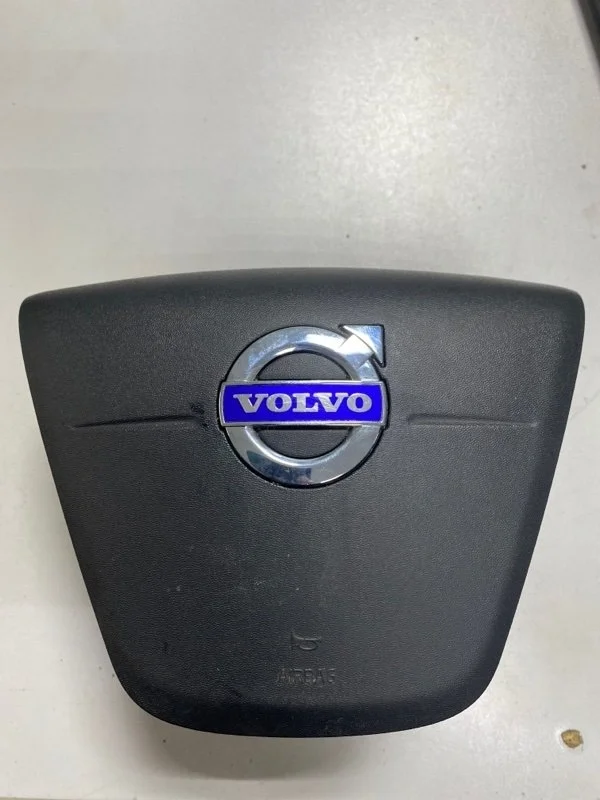 Подушка airbag в руль Volvo Xc60 31332820