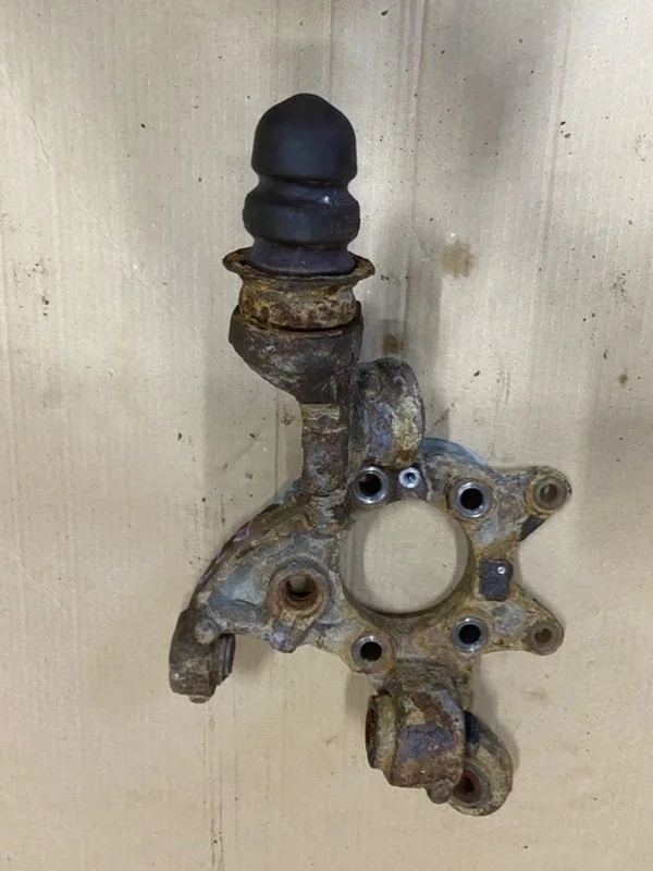 Цапфа Volvo Xc90 2007 31277991 D5244T4, задняя левая