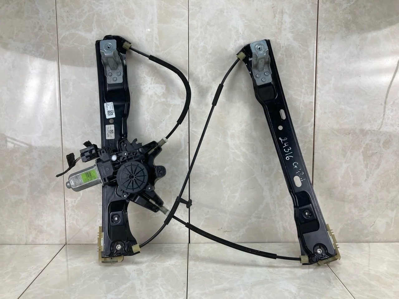 Стеклоподъемник Ford Focus 3 2011-2019 BM51A23201, передний левый
