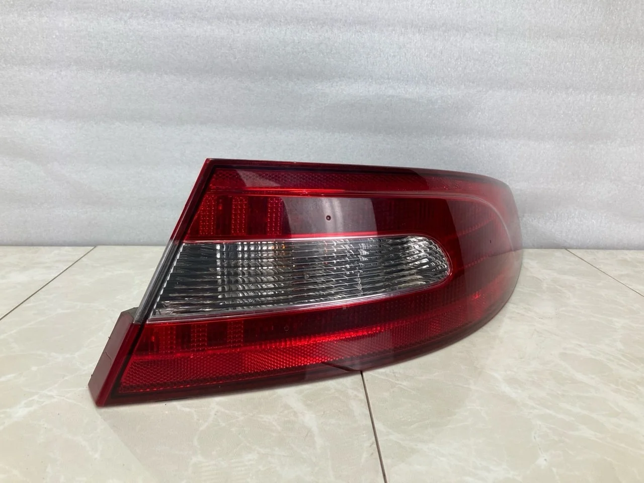 Фонарь Jaguar Xf X250 2009 8X2313404BC 3.0 AJ30, задний правый