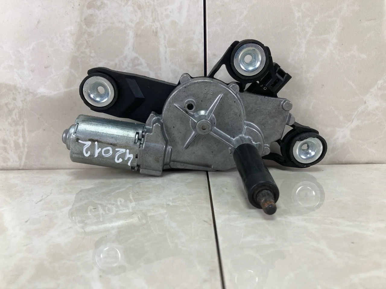 Моторчик дворника Ford S-Max 2006-2015 1689913, задний