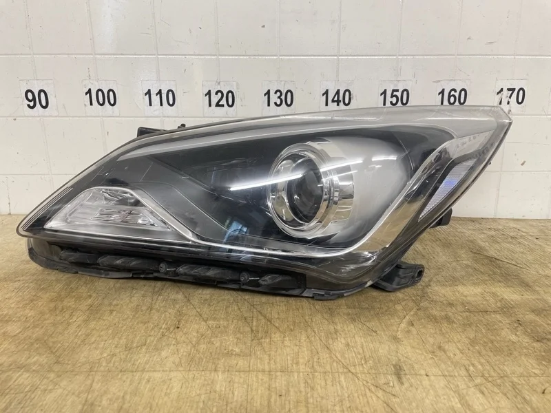 Фара HYUNDAI SOLARIS 1 2014 2015 2016