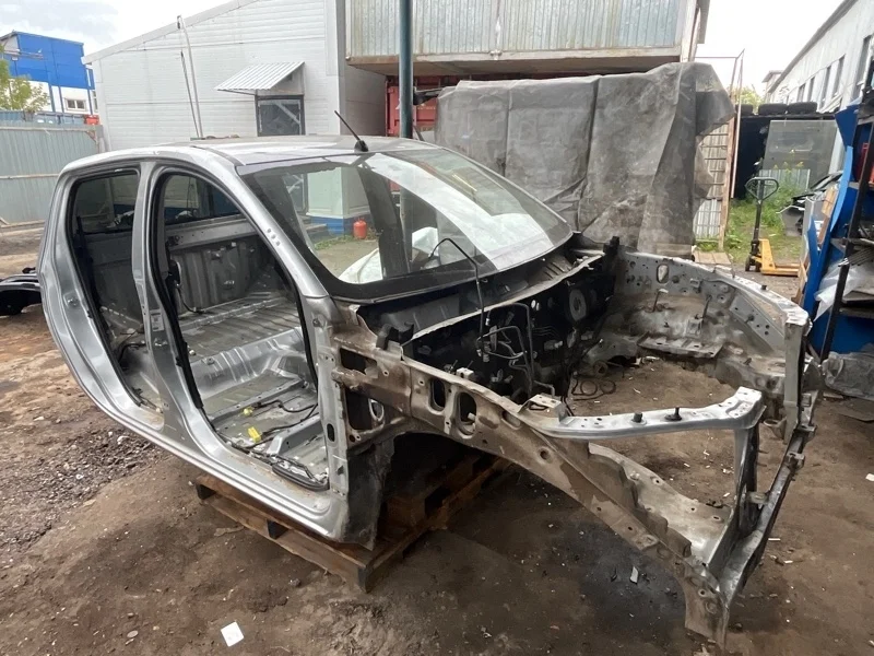 Кузов по частям MITSUBISHI L200 2015- -