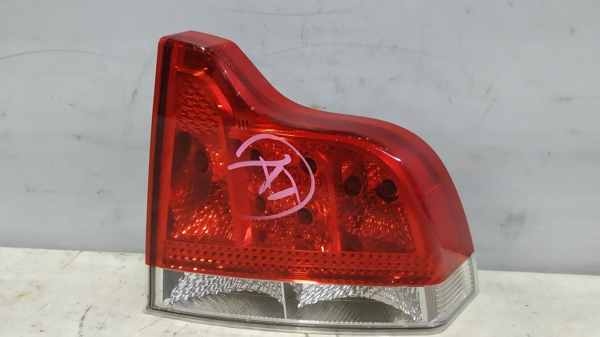 ФОНАРЬ VOLVO S60 RH RS 1712 2 МОДЕЛЬ ПРАВЫЙ 30655368 NA7756