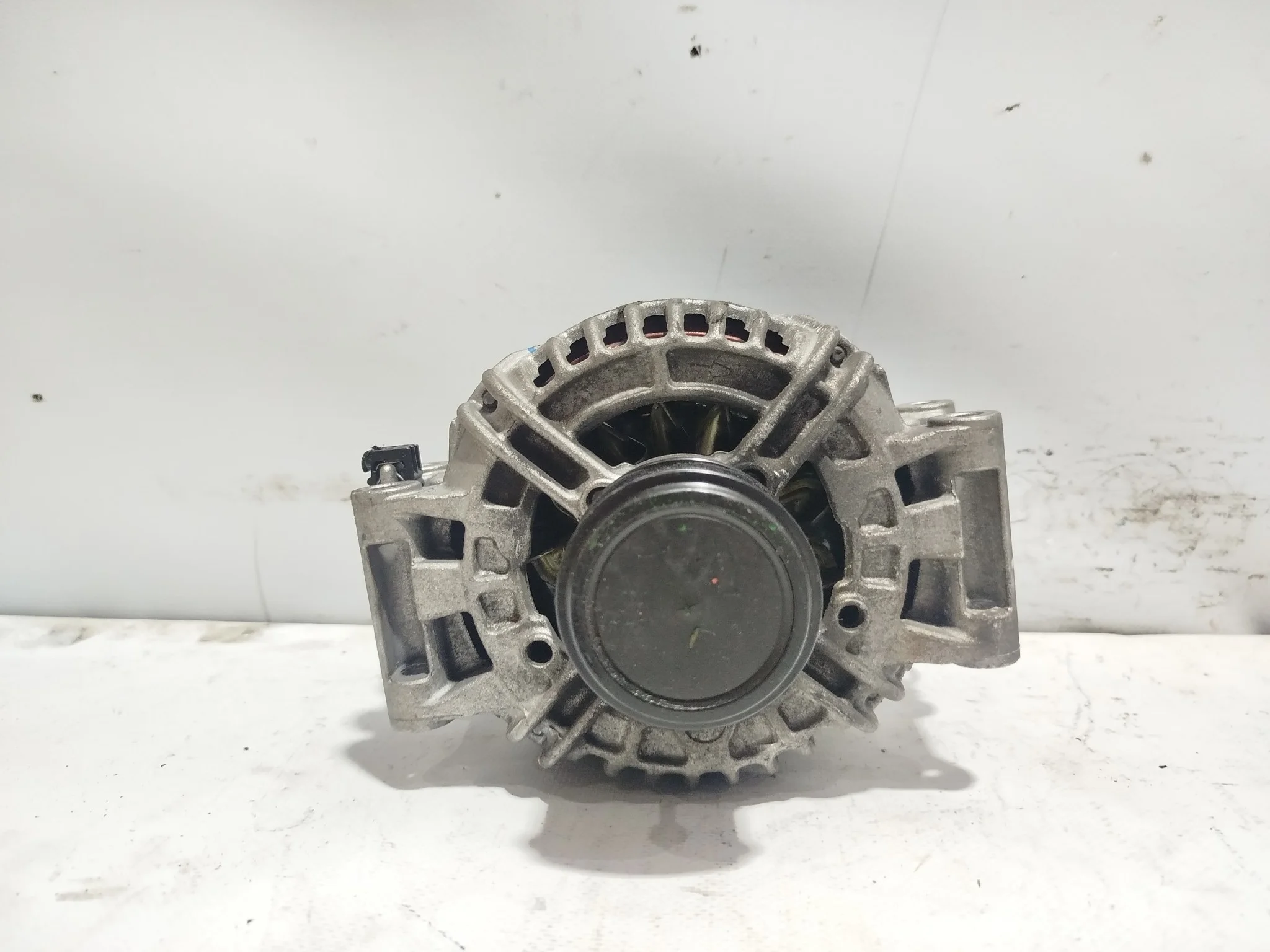 ГЕНЕРАТОР AUDI BFB BGB BWE CABA... CDNC CFCA CGWC CGXC CJEB CNCB CPMA CREC CTUB A4 A5 Q5 RS4 S4 ... 8F7 8K2 8K5 8KH 8RB 8T3 8TA B7 B8 06H903016L 140A D694