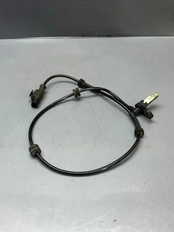 Датчик ABS Nissan Primera 47900AV710 1.8, задний правый