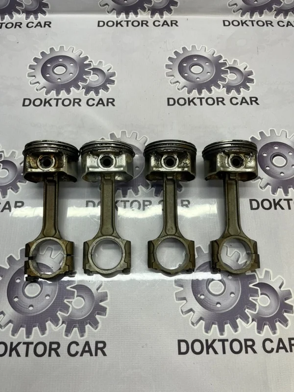 Поршень Nissan Qashqai 2010 12100EE000 J10 2.0