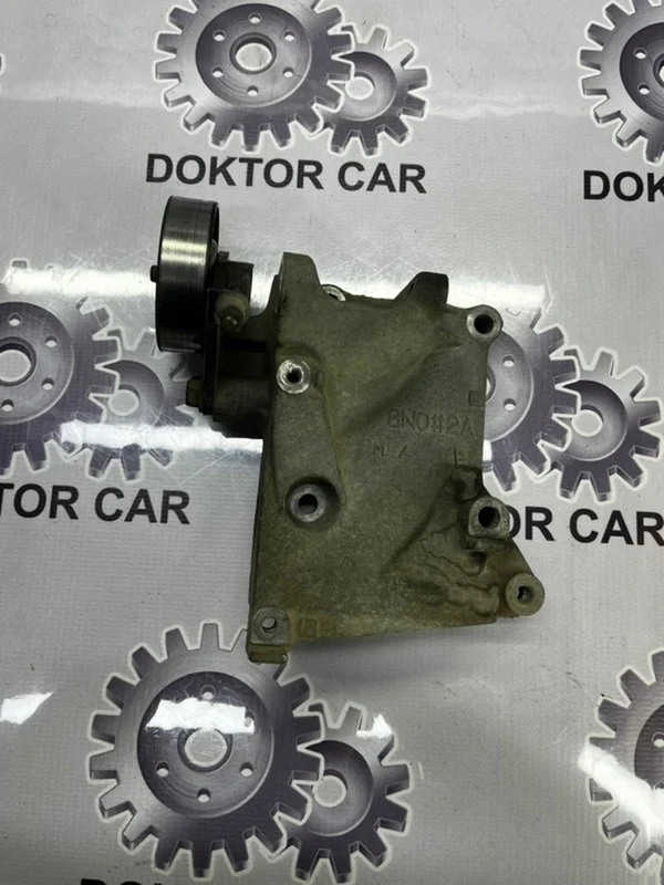 Кронштейн генератора Nissan Almera 2000 11910BM700 N16