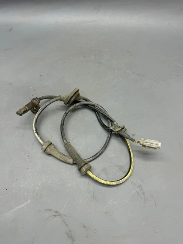 Датчик ABS Nissan Teana 2006 479119Y000 J31 2.0, передний