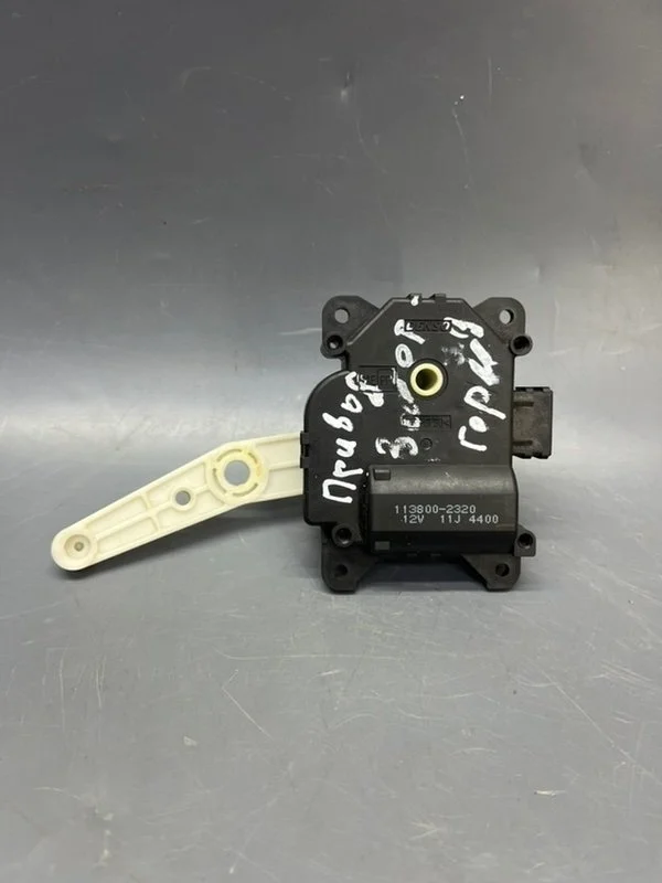 Моторчик заслонки печки Honda Civic 2008 1138002320 4D 1.3