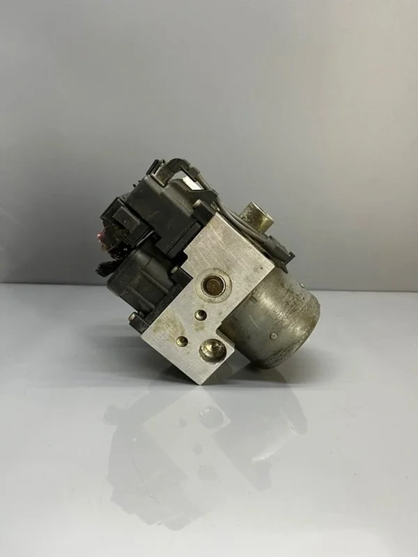 Блок ABS Volkswagen Passat 2001 8E0614111AB B5 2.0