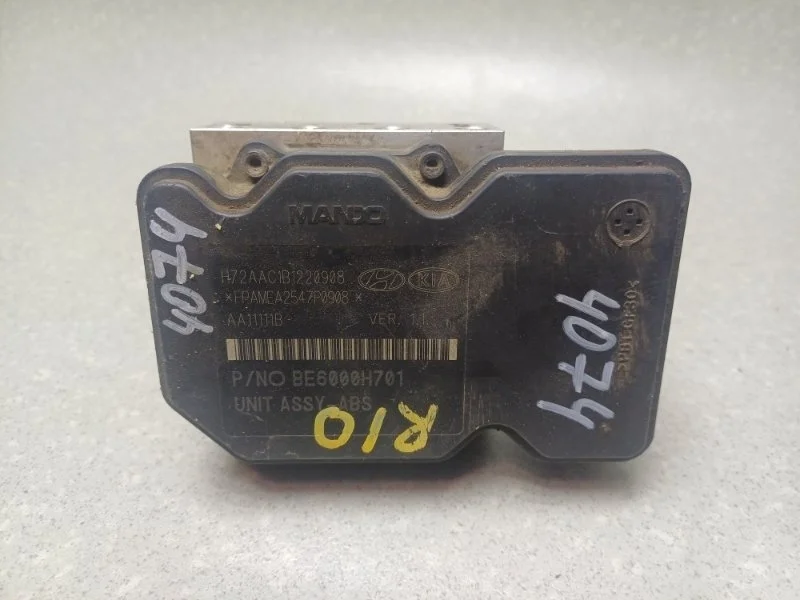 Блок ABS Kia Rio 2015 589204L100 3 1.4 G4FA